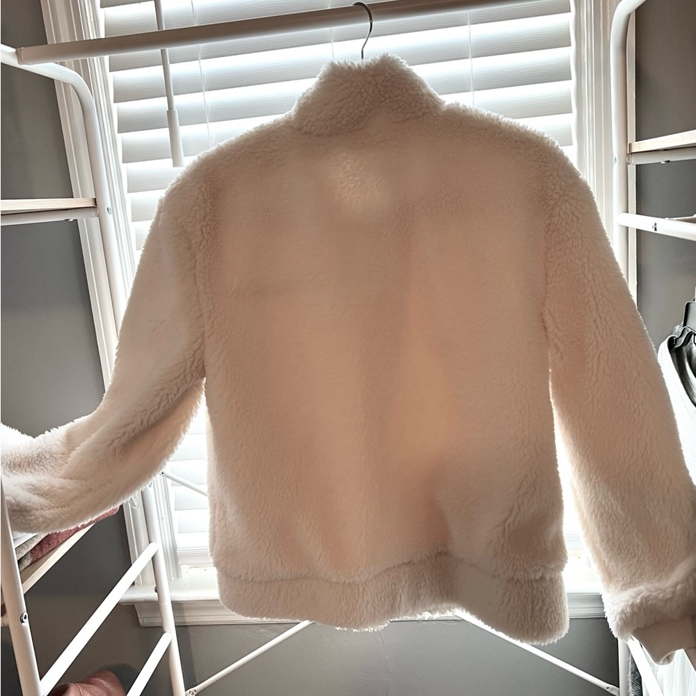 Universal Threads size medium “teddy” jacket - Picture 2 of 3